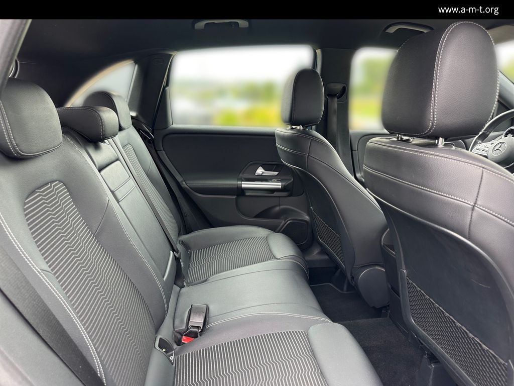 MERCEDES-BENZ B 200