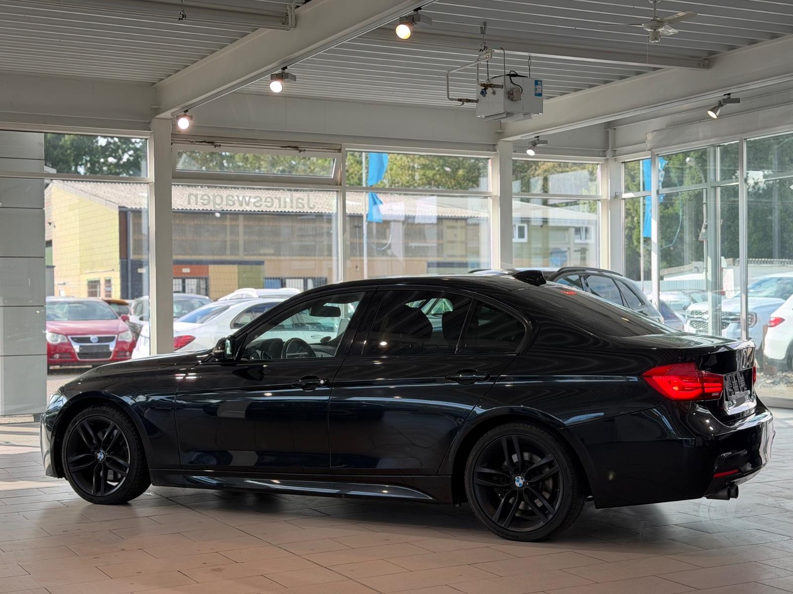BMW 330 i M Sport*NAVI*SHZ*PDC*S-DACH*ALCANT.*Bi.XEN