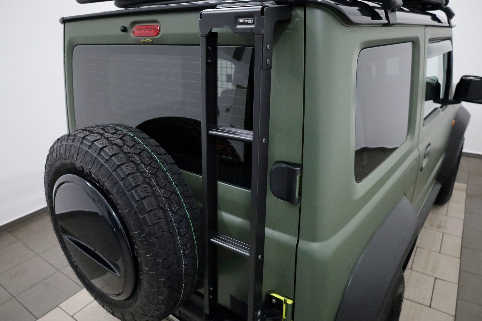 Fahrzeugabbildung Suzuki Jimny Comfort AllGrip NFZ, Foliert,Seilwinde