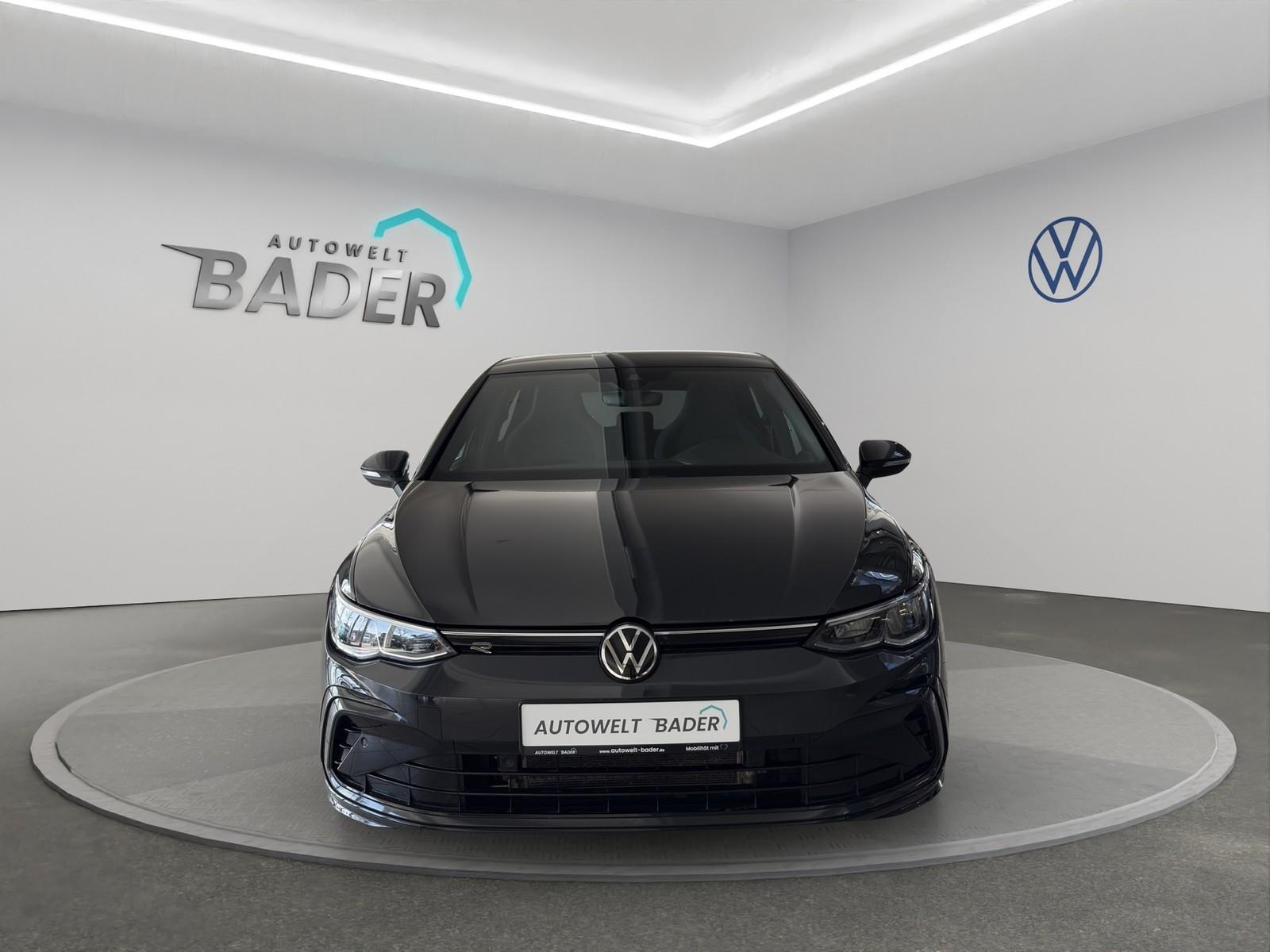 Volkswagen Golf VIII Lim. ACC AHK RFK LED R-Line eTSI