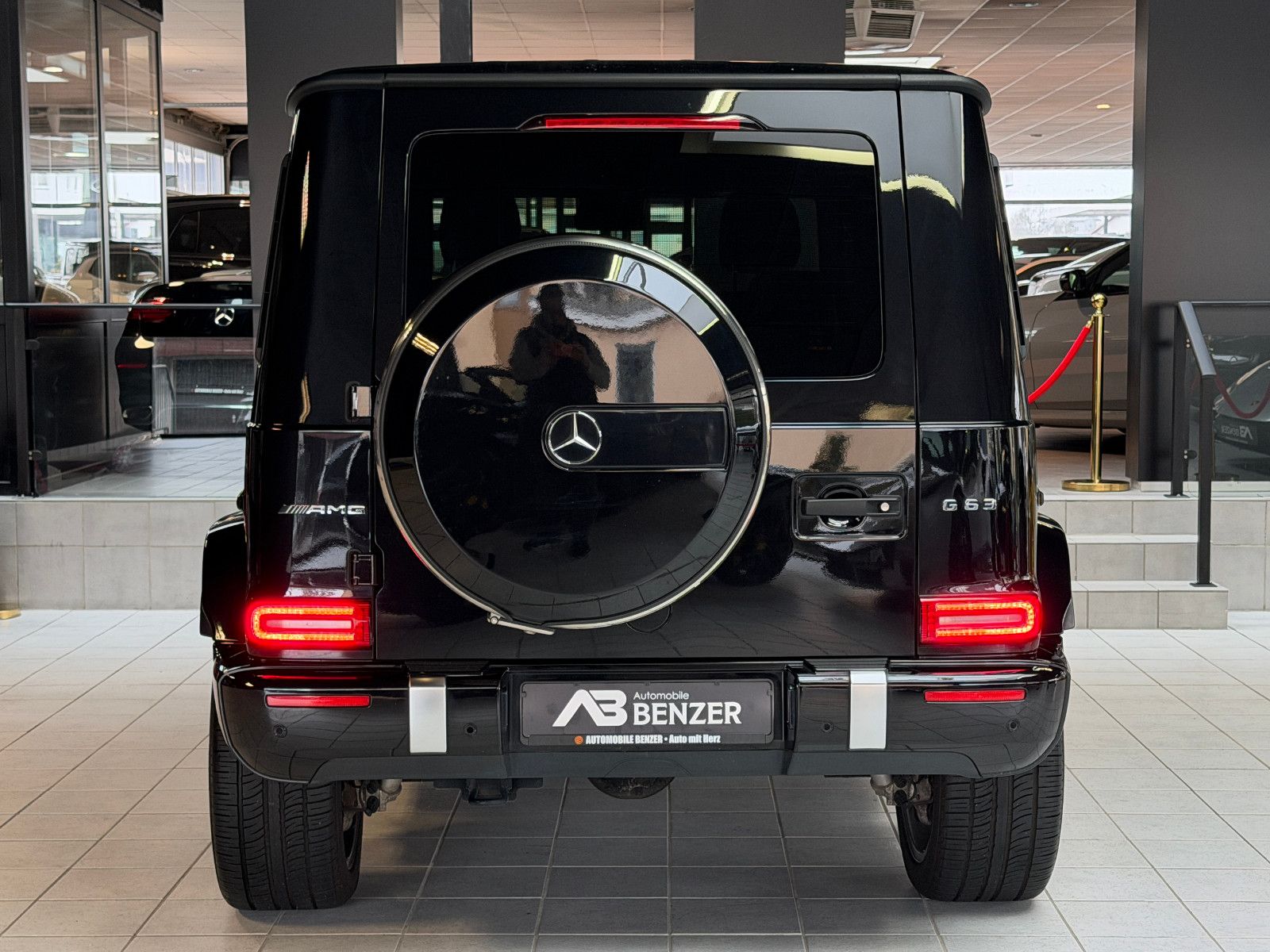 Fahrzeugabbildung Mercedes-Benz G 63 AMG/SUPERIOR/MASSAGE/MANUFAKTUR/