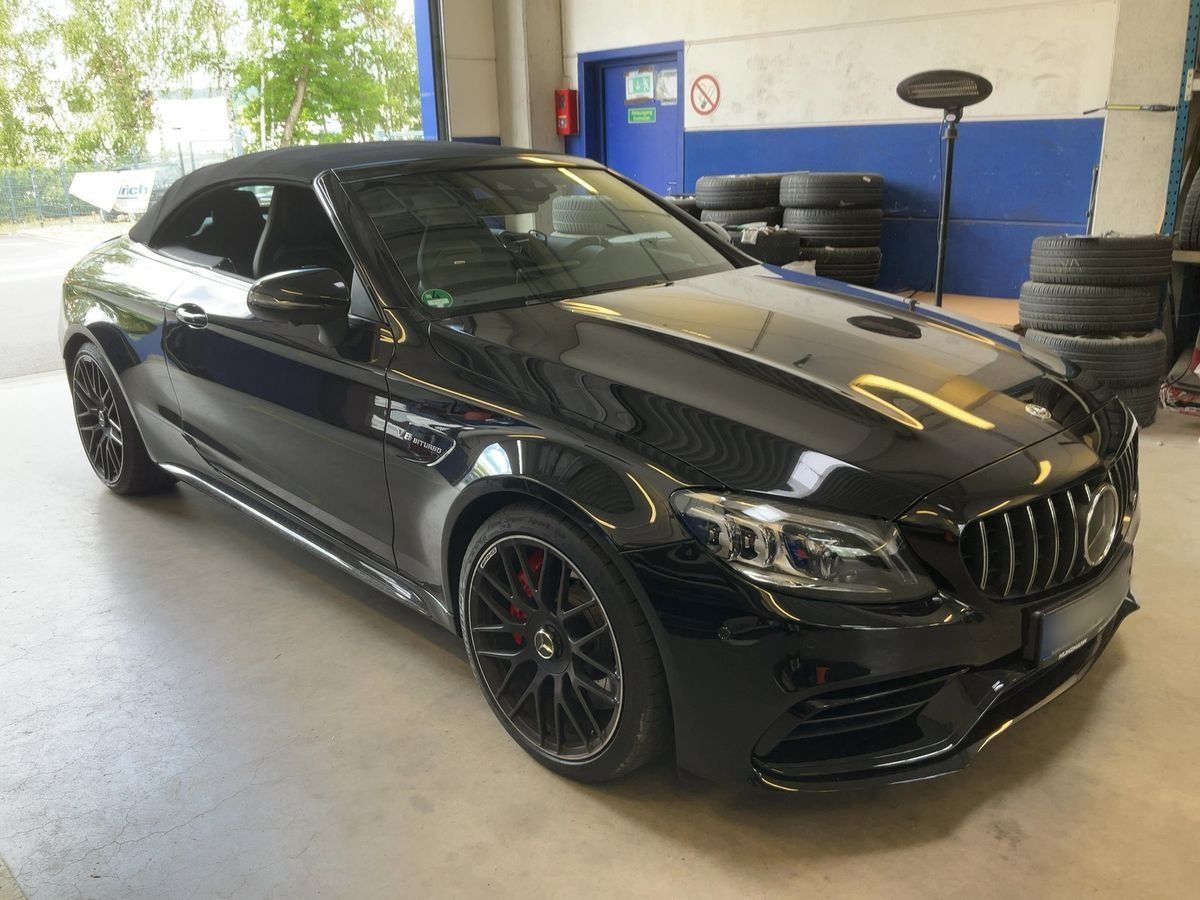 Fahrzeugabbildung Mercedes-Benz C63 S Cabrio DISTRO Perf.Sitze/AGA digiTacho HUD