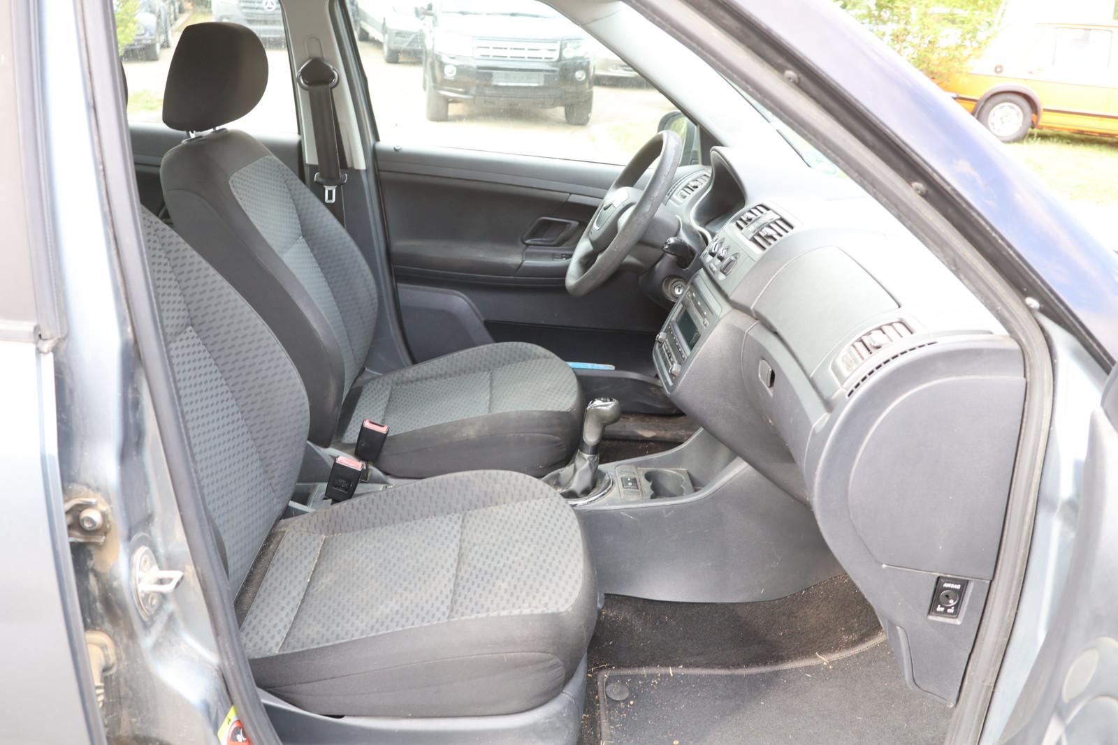 Skoda Fabia 2012 — photo 7