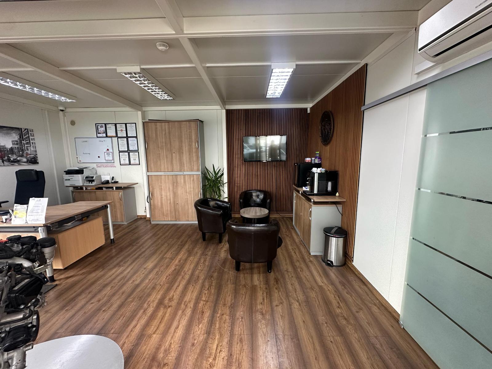 showroom-image-top