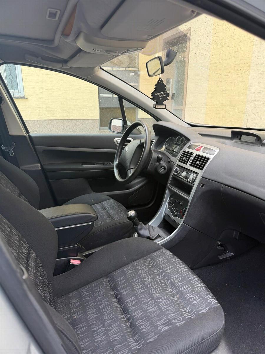 Peugeot 307 2004 — photo 15