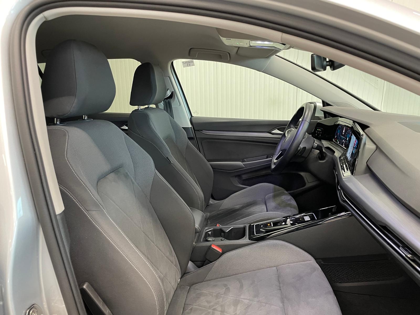 Volkswagen Golf VIII Variant Style 2.0 TDI DSG LED NAVI, миниатюра 24