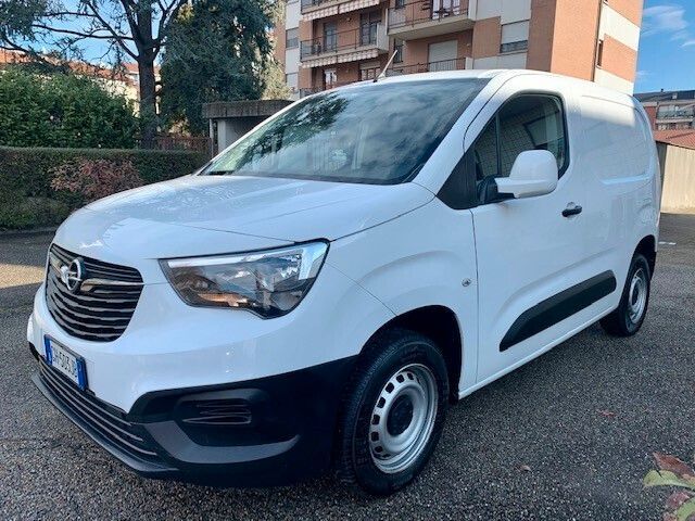 Opel COMBO 1.5D 100cv EDITION 3 POSTI E6D