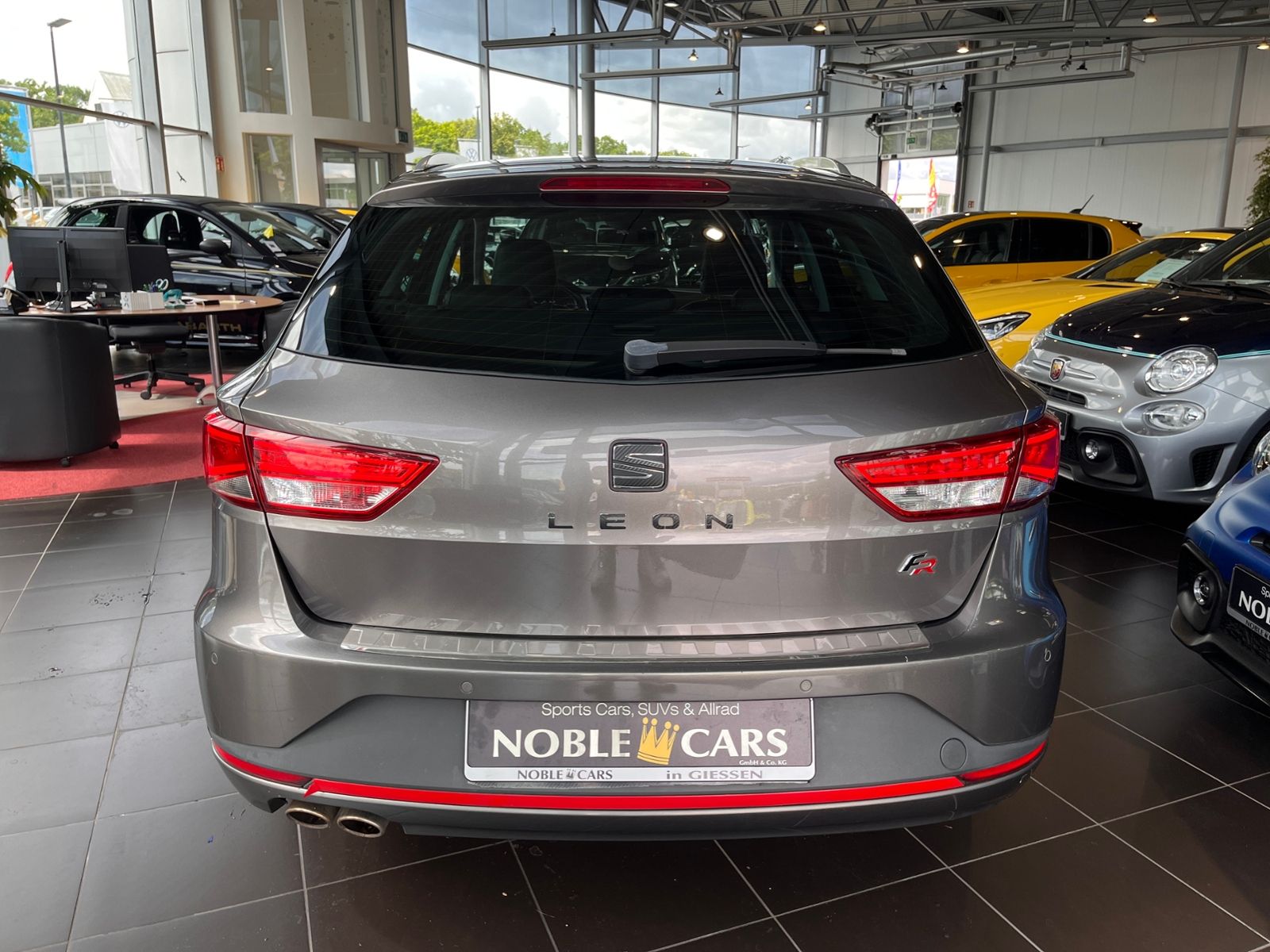 Fahrzeugabbildung SEAT Leon ST FR KLIMA LED NAVI ALU