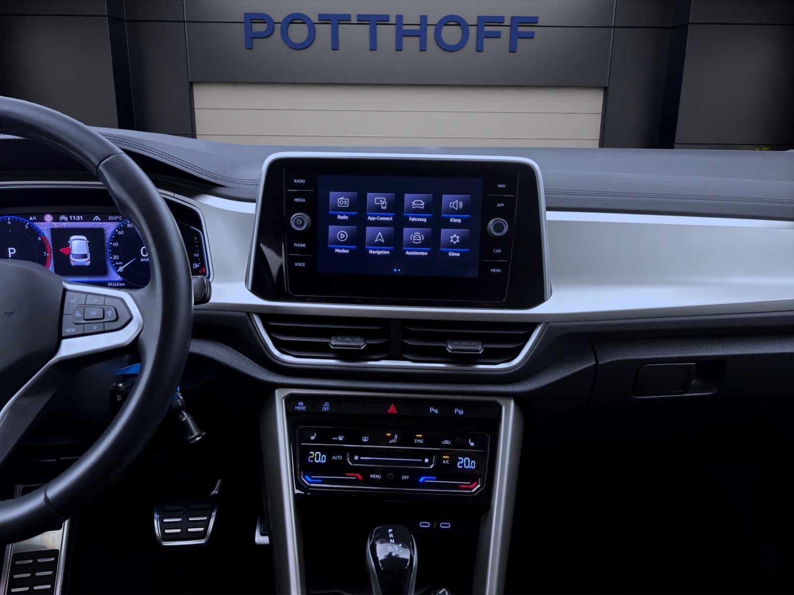 Volkswagen T-Roc - Bild 15