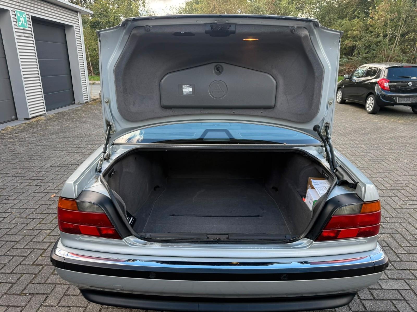 BMW 728i - 193 CV - BVA - ENTRETIEN COMPLET