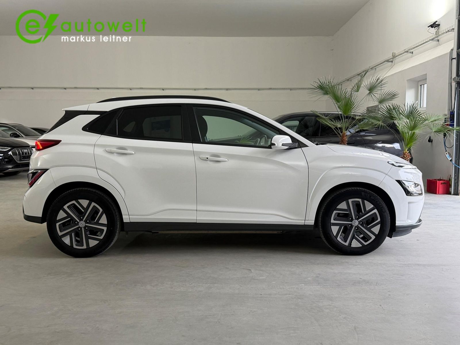Hyundai Kona 39kWh Trend LED Wärmepumpe ACC Nav 3phasen imagem 3