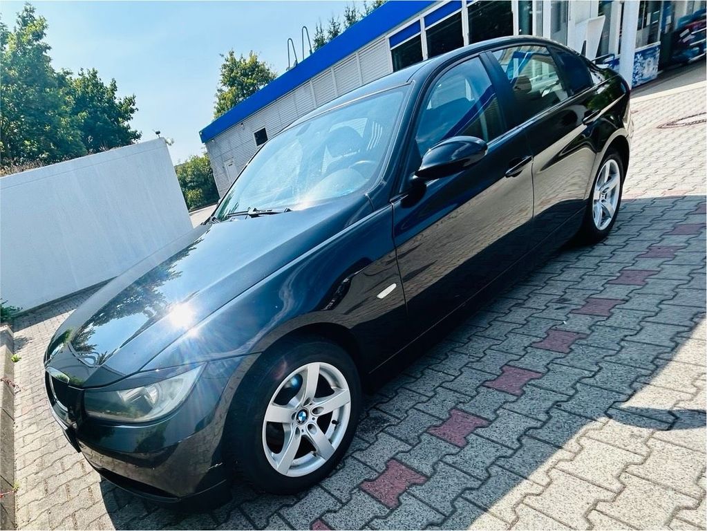 Image of BMW 318