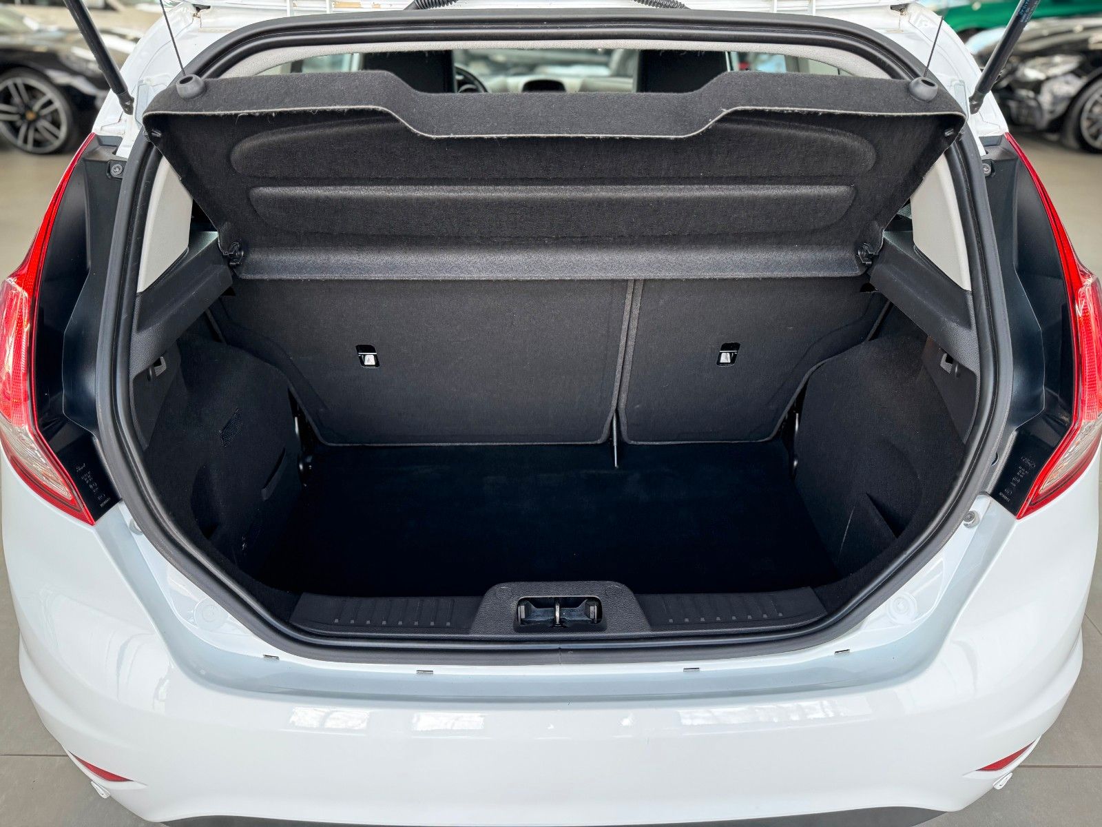 Fahrzeugabbildung Ford Fiesta 1.25 SYNC Edition  "GARANTIE Klima PDC"