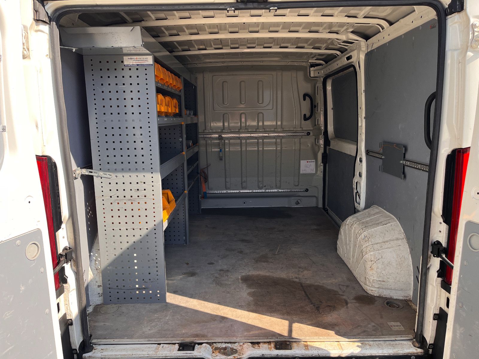 Fahrzeugabbildung Citroën Jumper Kasten 30 L1H1 PROLINE BlueHDi 110