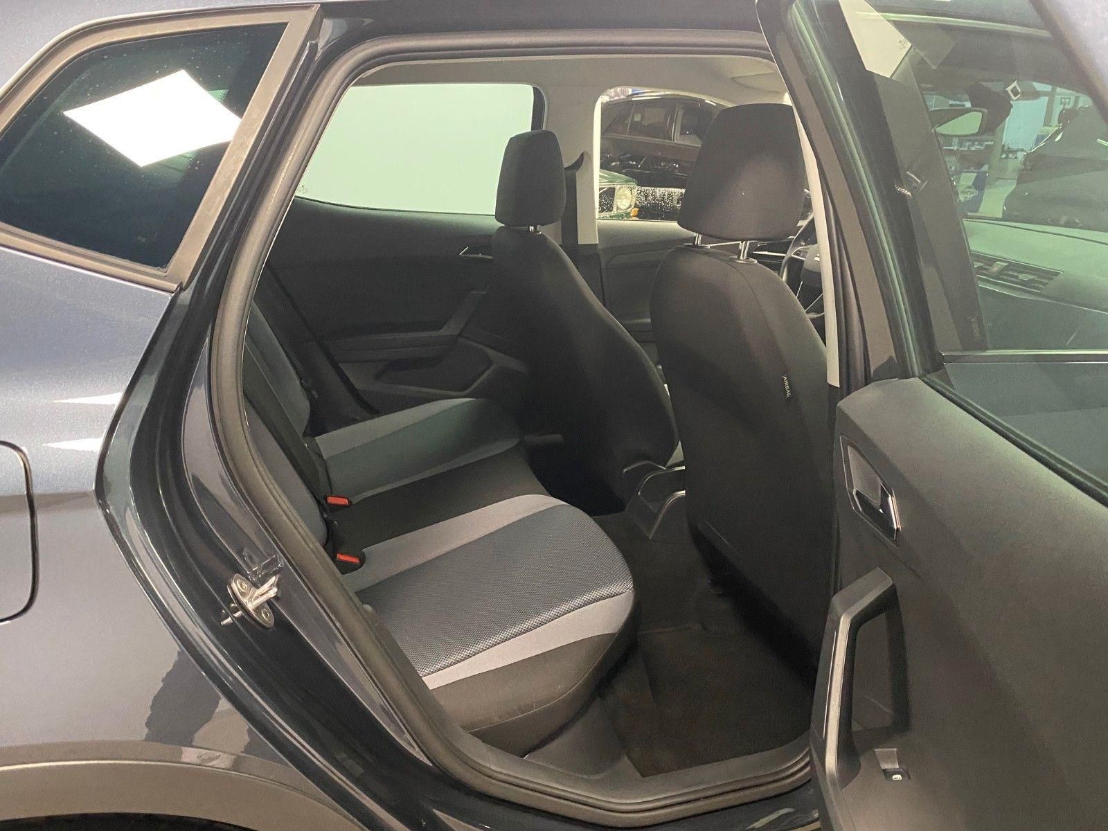 Fahrzeugabbildung SEAT Arona 1.0 TSI Style+EINPARKHILFE+TEMPOMAT+17"ALU