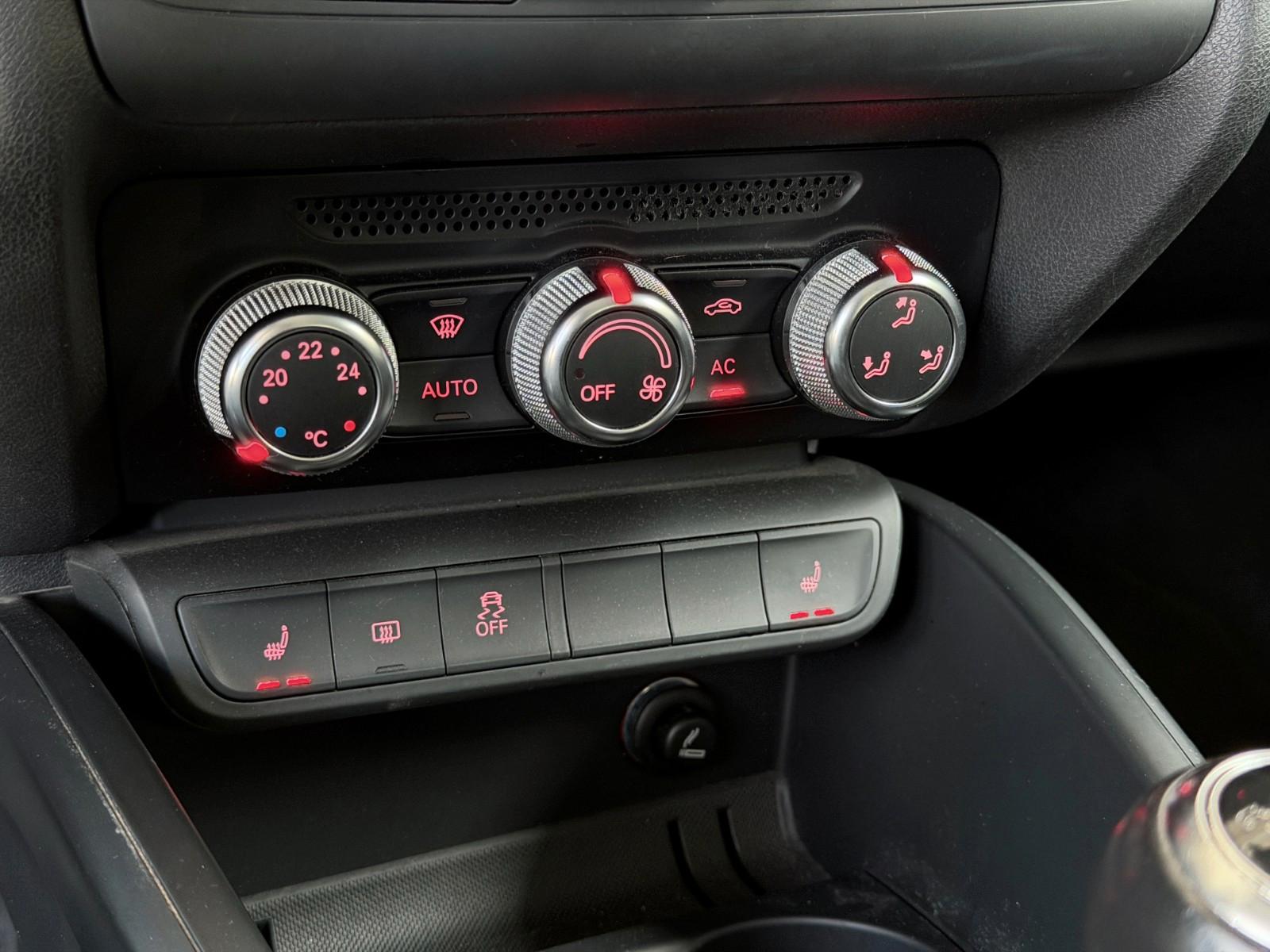 Audi A1 attraction*Navi*SHZ*PDC*Tempomat*