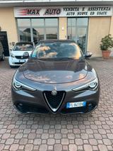 Alfa Romeo Stelvio 2.2 Turbodiesel 210 CV AT8 Q4 - Alfa Romeo Stelvio Kombi Gebrauchtwagen