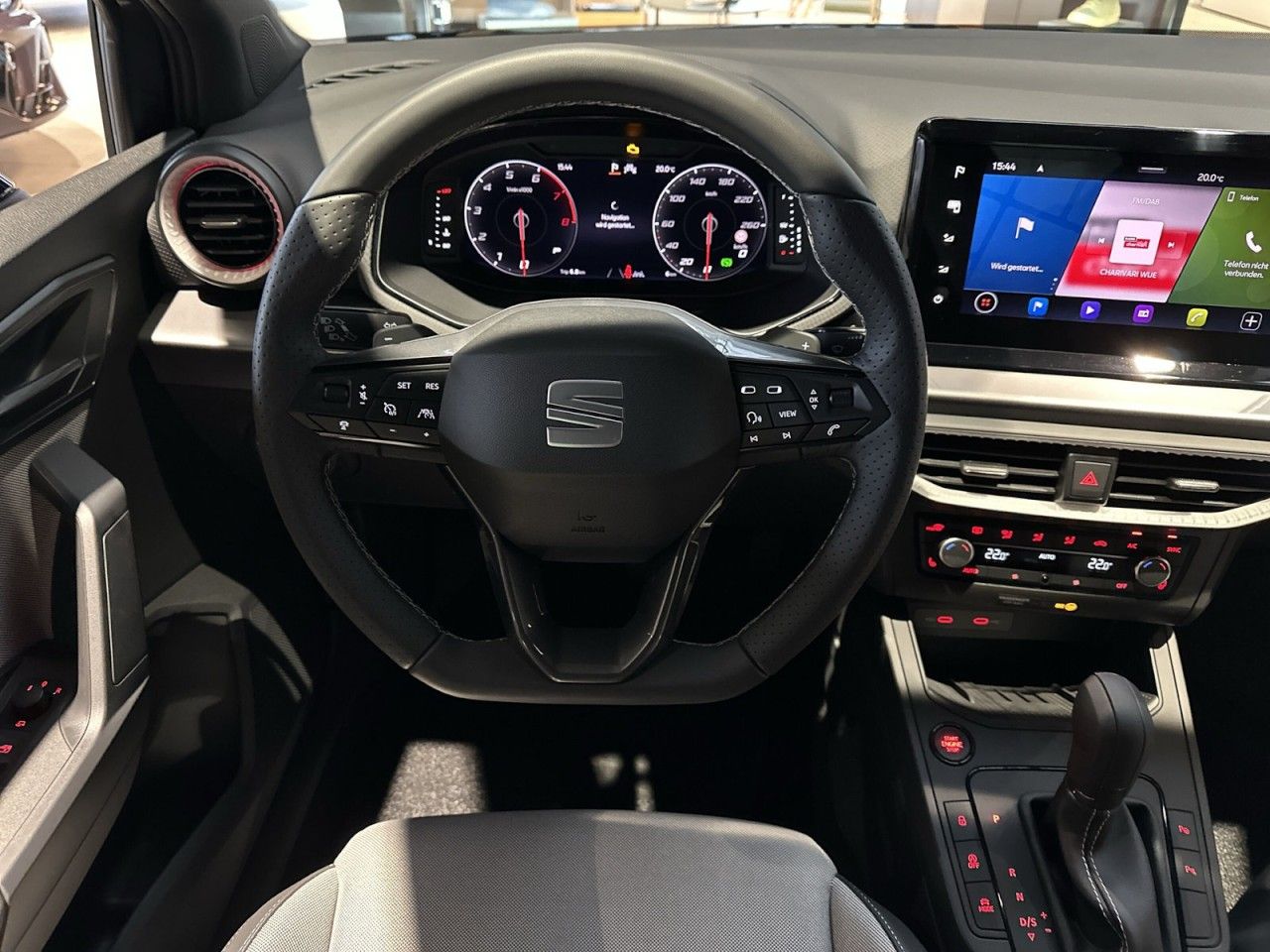 Fahrzeugabbildung SEAT Arona FR 1.0 TSI 116 PS 7-Gang-DSG - mit KI generiert/bearbeitet