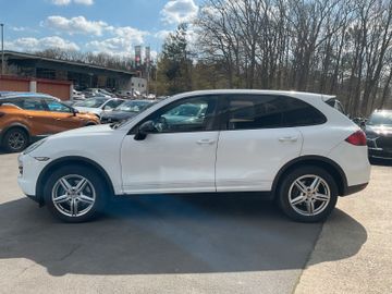 Porsche Cayenne - 8
