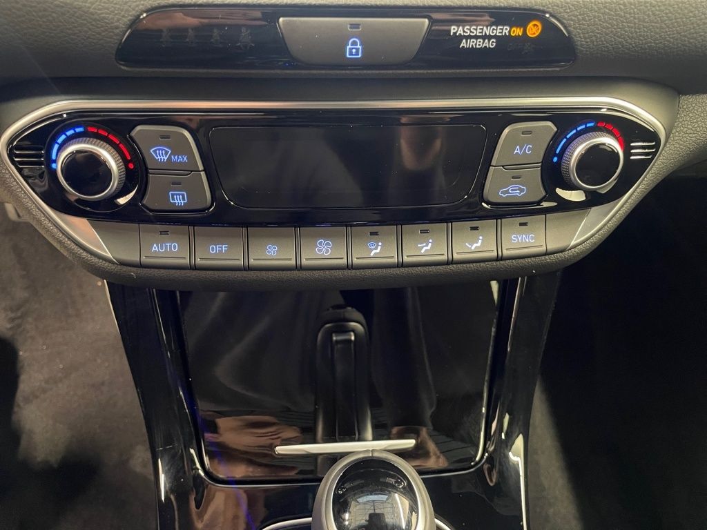 Fahrzeugabbildung Hyundai i30 Kombi 1.5 T-GDI 7-DCT Advantage AUT DynLicht