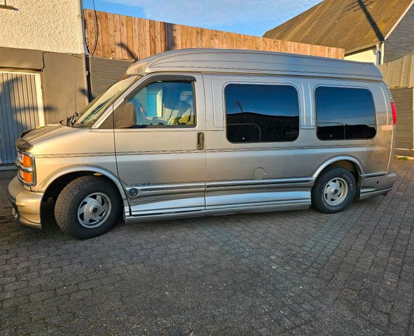 Chevrolet Express 5,7l TÜV 2026 GMC Savana...