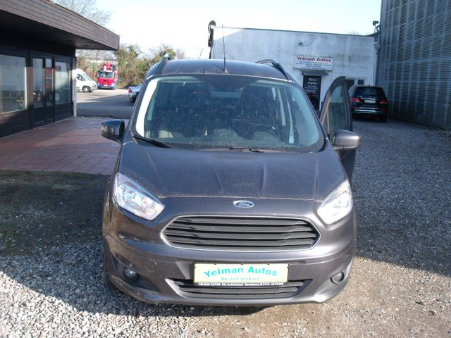 Ford Tourneo Courier Titanium