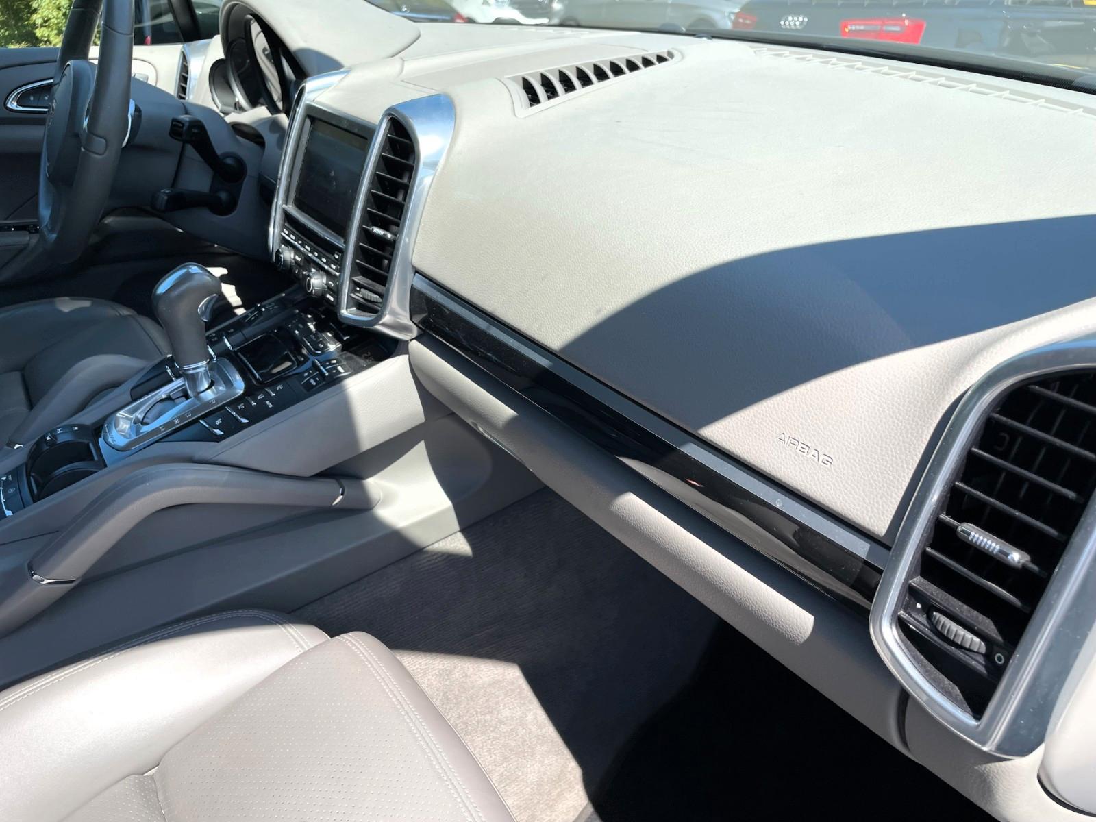 Porsche Cayenne Diesel"TOP"PANORAMA/21"/LEDER//14 WEGE//