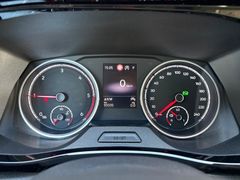 Fahrzeugabbildung Volkswagen T6.1 Multivan DSG Navi Sitzh ACC R.Cam 3xKlima