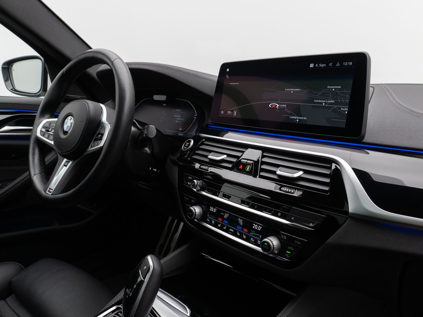 Fahrzeugabbildung BMW 540d xD M Sport Panoram Kamera Laser HUD H/K 19"
