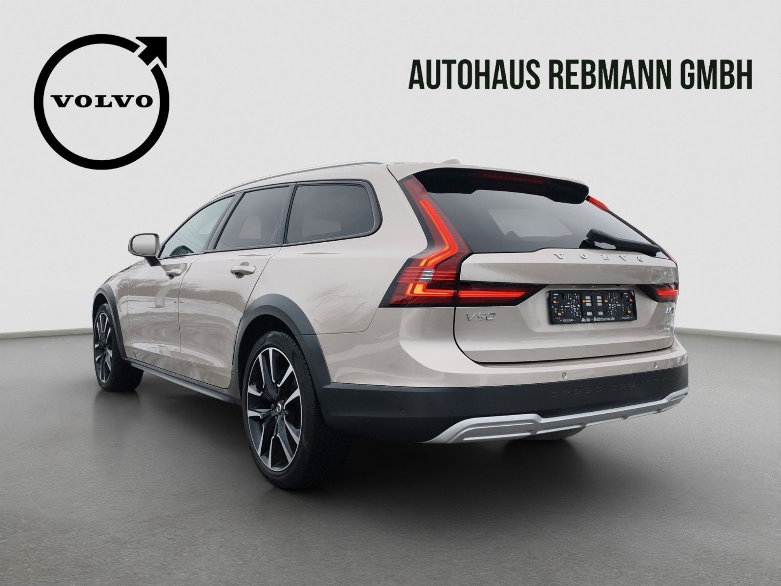 Volvo V90 Cross Country B5 Ultimate*360°Standh*AHK*SD foto 4