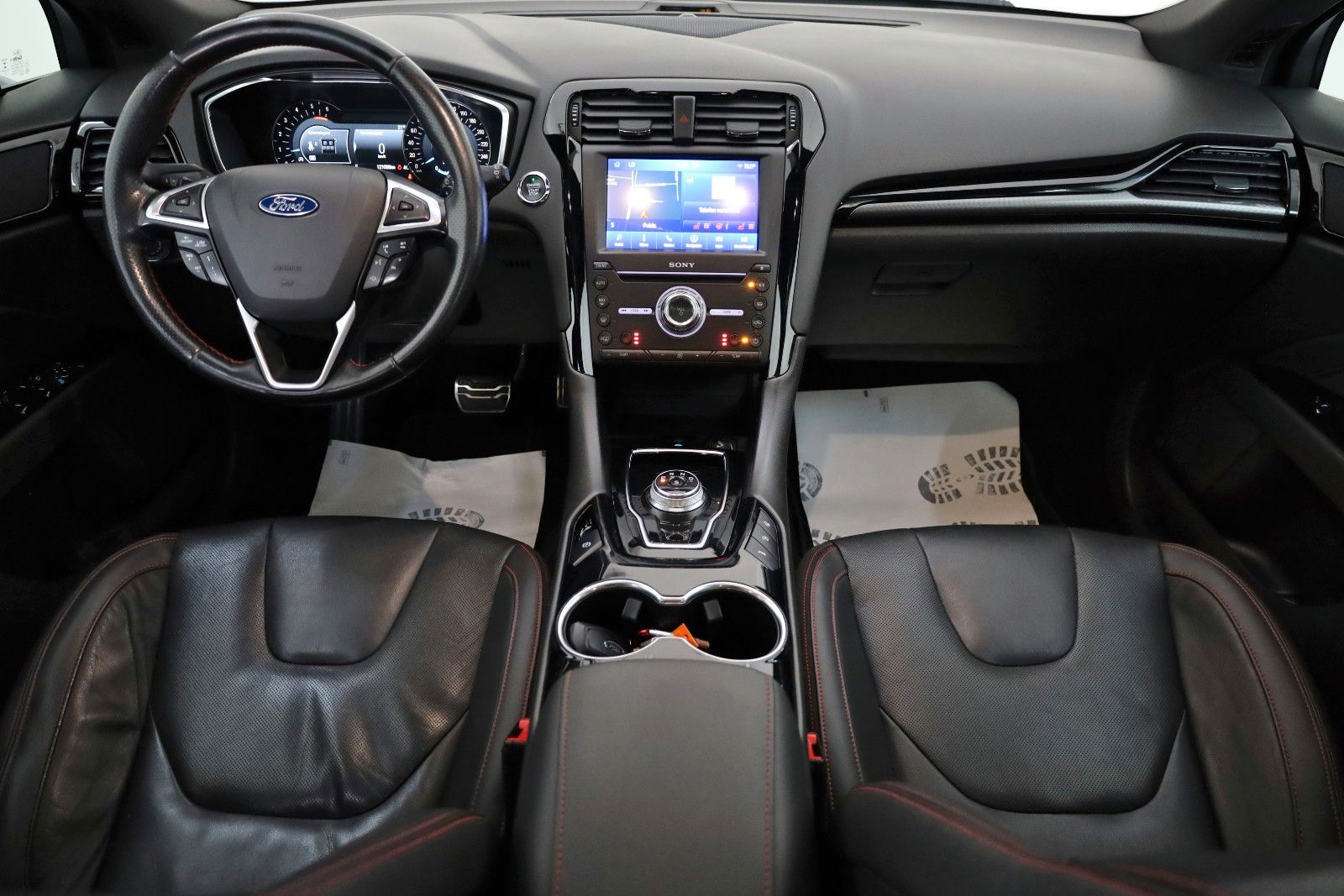 Fahrzeugabbildung Ford Mondeo Turnier ST-Line Leder,Navi,Panorama,AHK