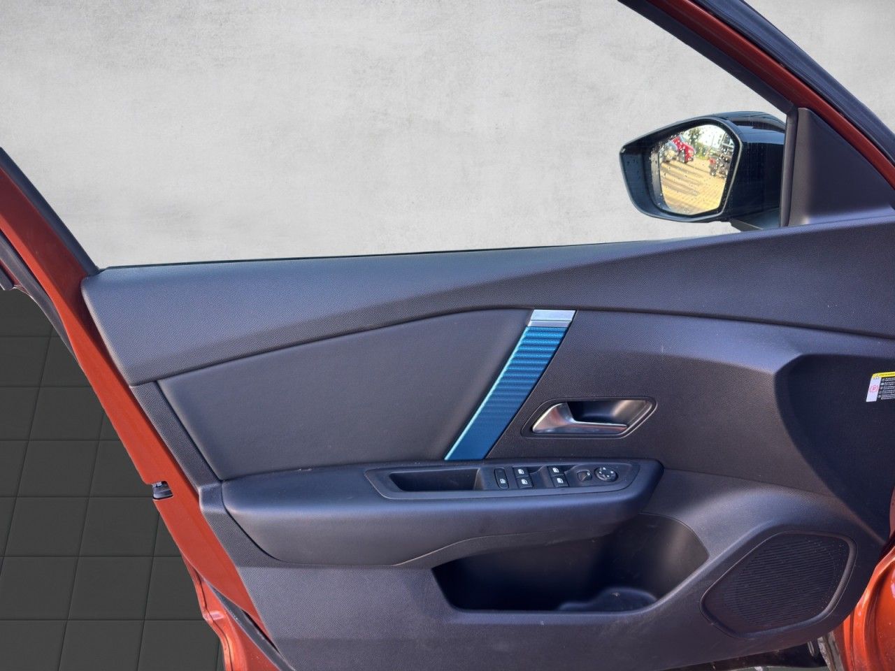 Fahrzeugabbildung Citroën C4 Lim. ë- Feel