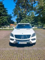 Mercedes-Benz ML 350 BlueTEC 4MATIC -Comand Airmatic Distronic