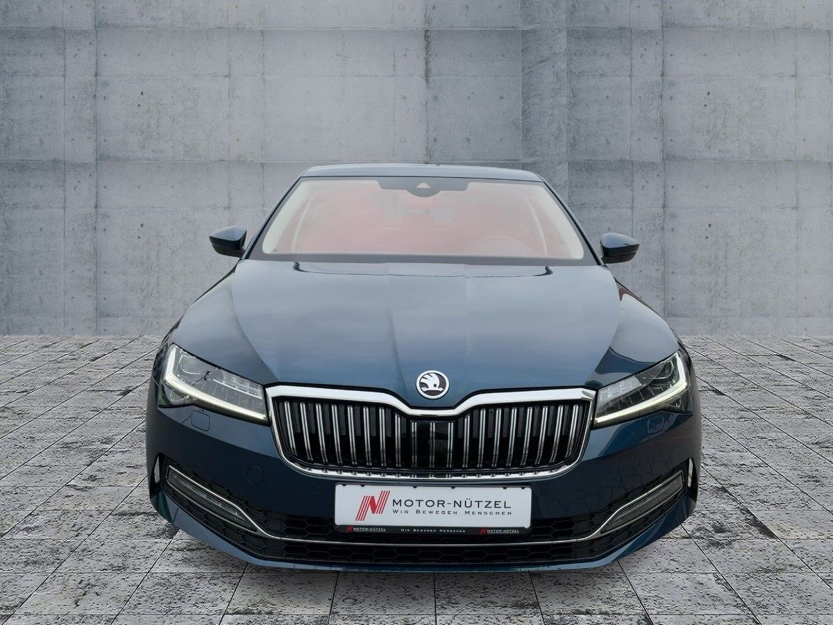 Skoda Superb - Bild 3