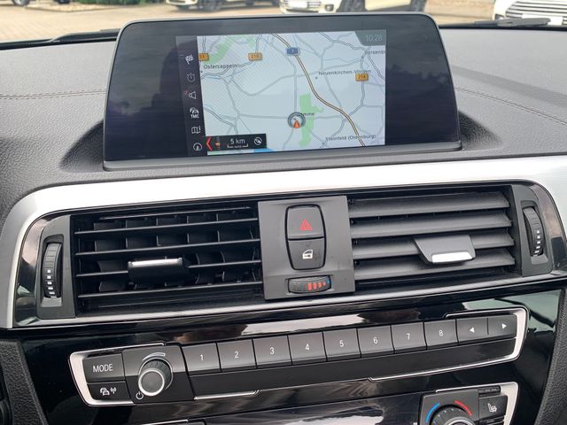 Fahrzeugabbildung BMW 220d Cabrio Sport Line+Adaptive LED+Navi+Leder