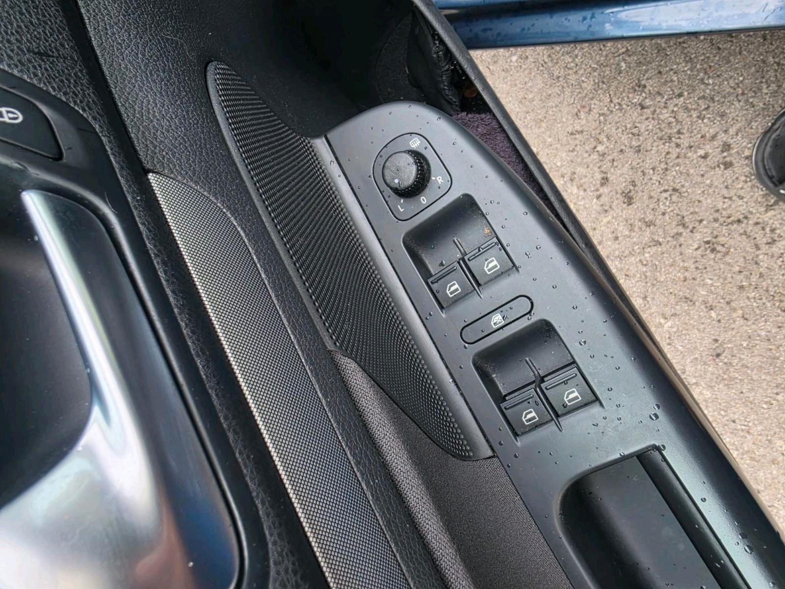 Volkswagen Golf 2009 — photo 7