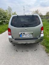 Nissan Pathfinder 2.5 dCi DPF 4WD 7 Sitzer 3t Zuglast - Nissan Pathfinder
