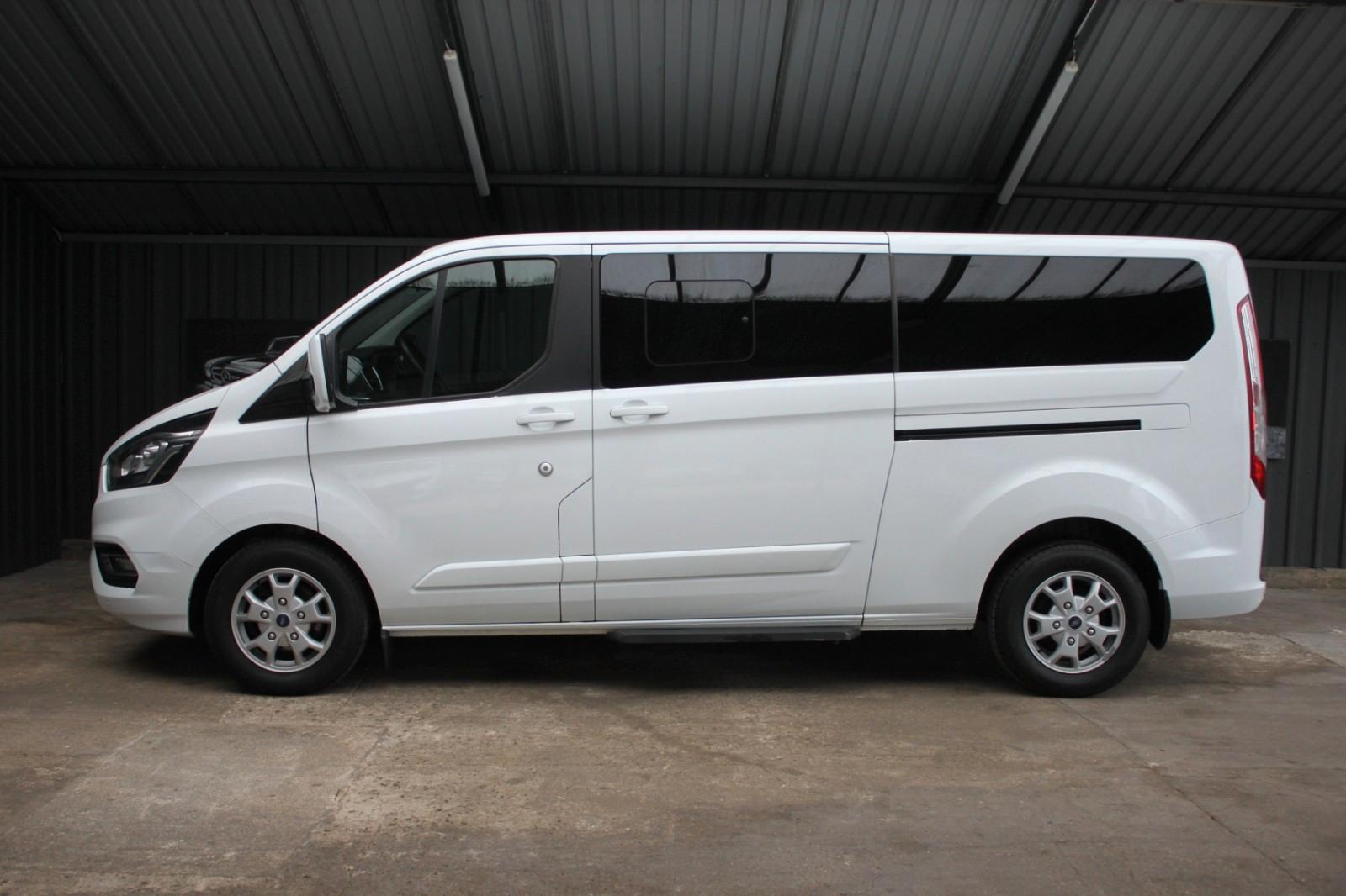 Ford Tourneo Custom, Automatik, Navi, Kamera,9 Sitzer