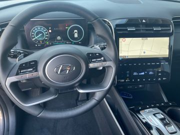 Fahrzeugabbildung Hyundai Tucson TREND Plug-In Hybrid 4WD LED KRELL SOFORT