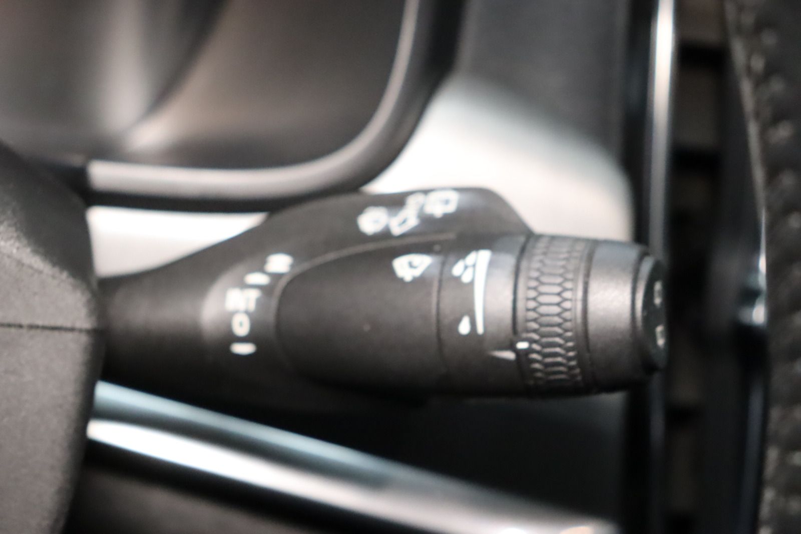 Fahrzeugabbildung Volvo V90 Kombi * HUD * Keyless * Limited Edition Mome