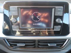 VW T-Roc 1.5 TSI Life LED 17'' Lane digital DAB Sih VW T-Roc 1.5 TSI Life LED 17'' Lane digital DAB Sih