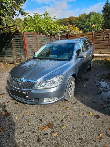 Skoda Octavia 1.2 TSI TÜV NEU 1. HAND