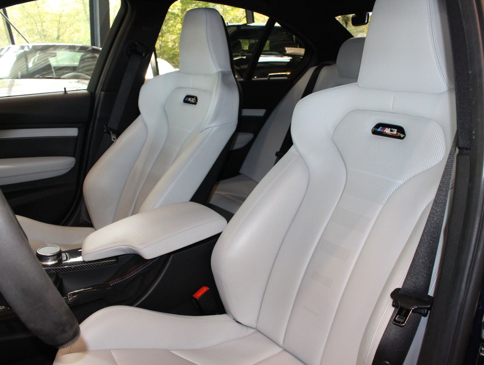 Fahrzeugabbildung BMW M3 LCI Tansanitblau*H&K*HUD*DE*TOP