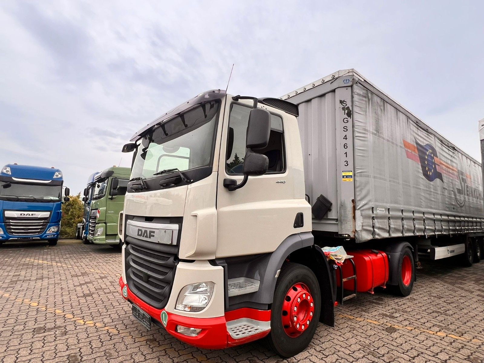 Fahrzeugabbildung DAF CF 440 FT, SC, Retarder