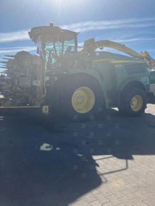 John Deere 8800