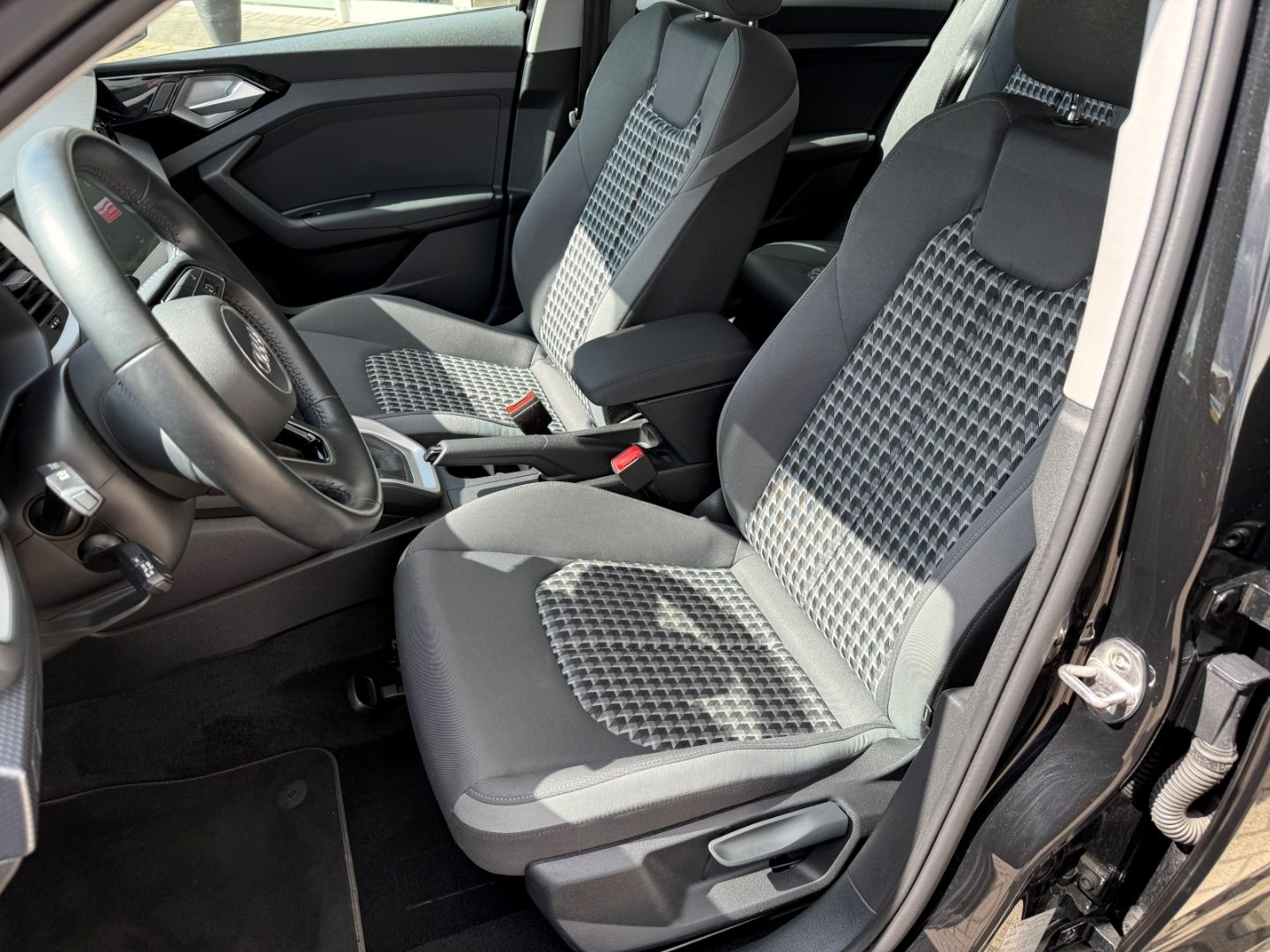 Fahrzeugabbildung Audi A1 35 TFSI advanced 1.5 EU6d-T Sportback