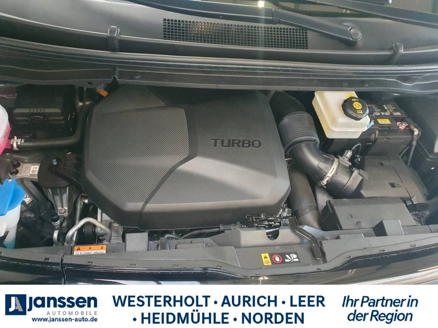 Fahrzeugabbildung Hyundai STARIA 9-Sitzer TREND