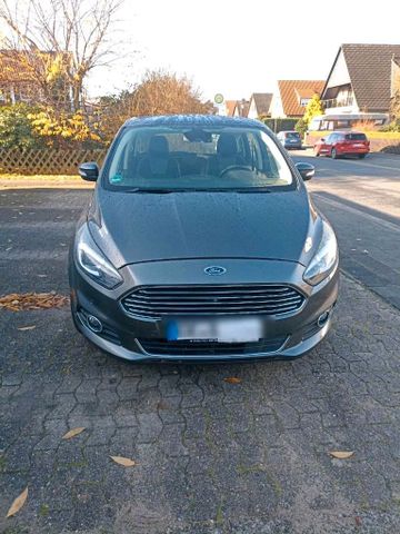 Ford s max Titanium