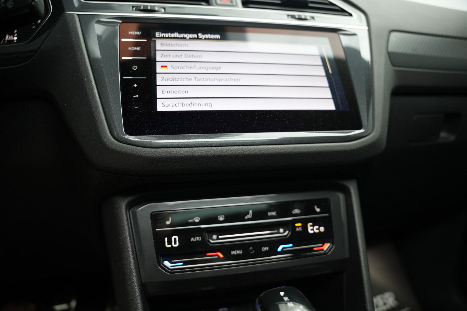 Fahrzeugabbildung Volkswagen Tiguan R-Line Hybrid *Panorama*360°Kam*Virtual