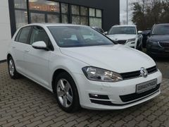 Fahrzeugabbildung Volkswagen Golf 1.4 TSI BMT Highline *AHK*GRA*BT*KLIMA*ALCA